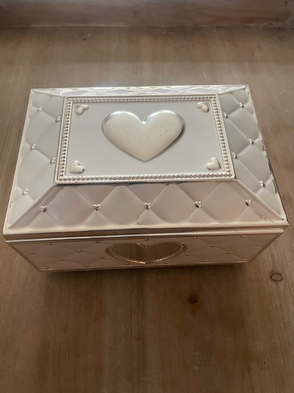 Lenox Child musical unicorn  Heart Jewelry Box